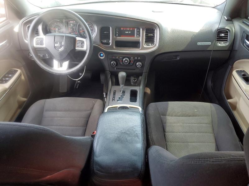 2013 DODGE Charger SE photo 5