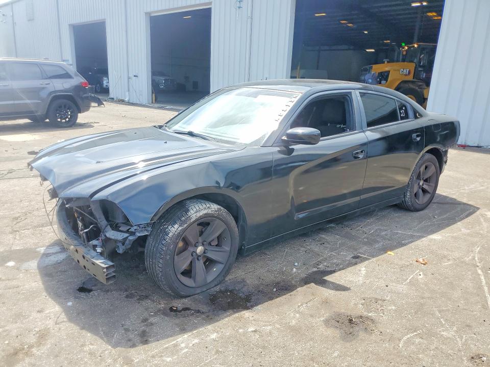 2013 DODGE Charger SE