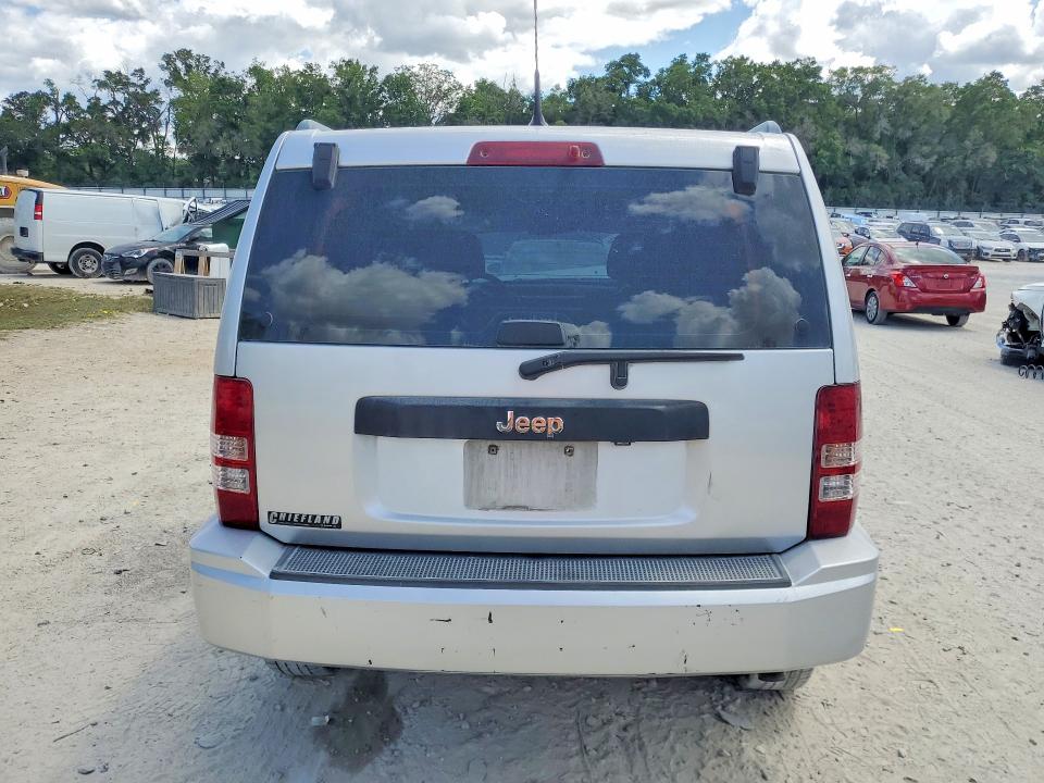 2011 JEEP Liberty Sport photo 4