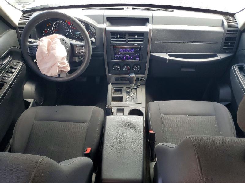 2011 JEEP Liberty Sport photo 5