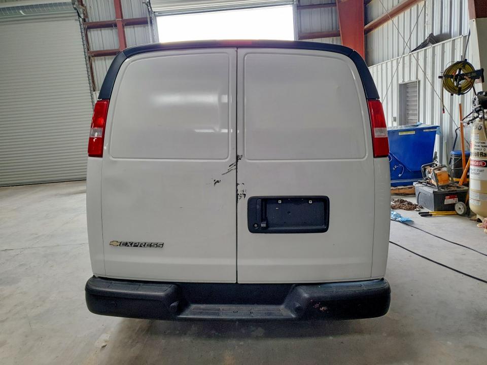 2025 CHEVROLET Express 2500 Cargo photo 4