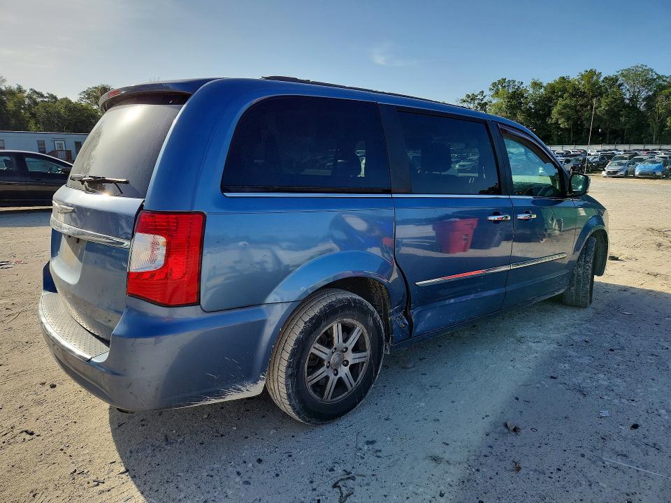 2011 CHRYSLER Town and Country Touring photo 2