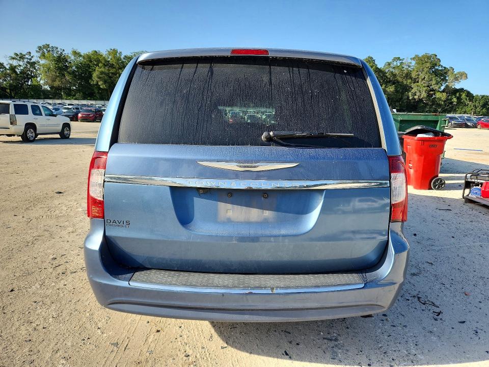 2011 CHRYSLER Town and Country Touring photo 6