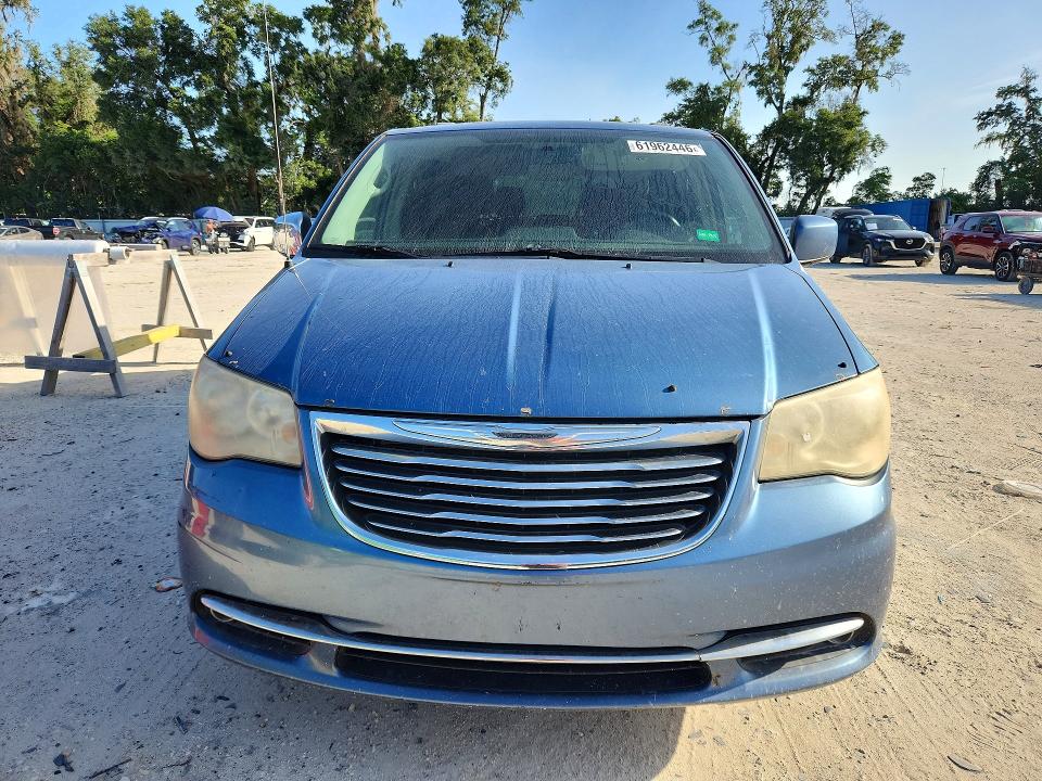 2011 CHRYSLER Town and Country Touring photo 3