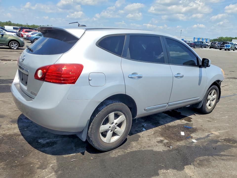 2013 NISSAN Rogue photo 4