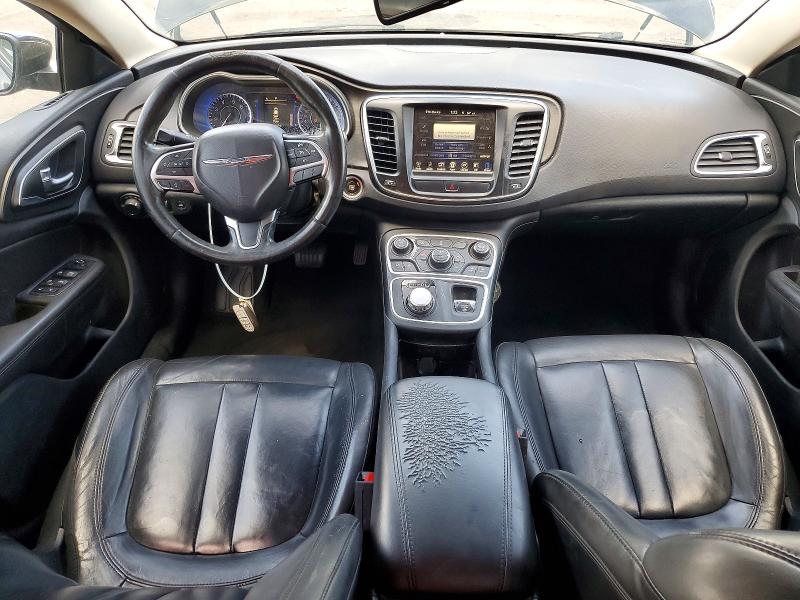 2017 CHRYSLER 200 Limited photo 4