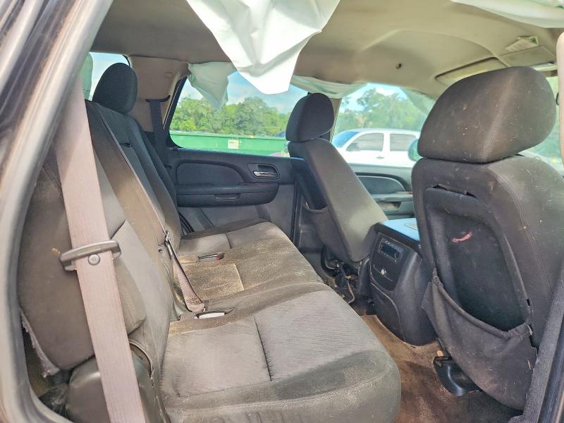 2011 GMC Yukon SLE photo 6